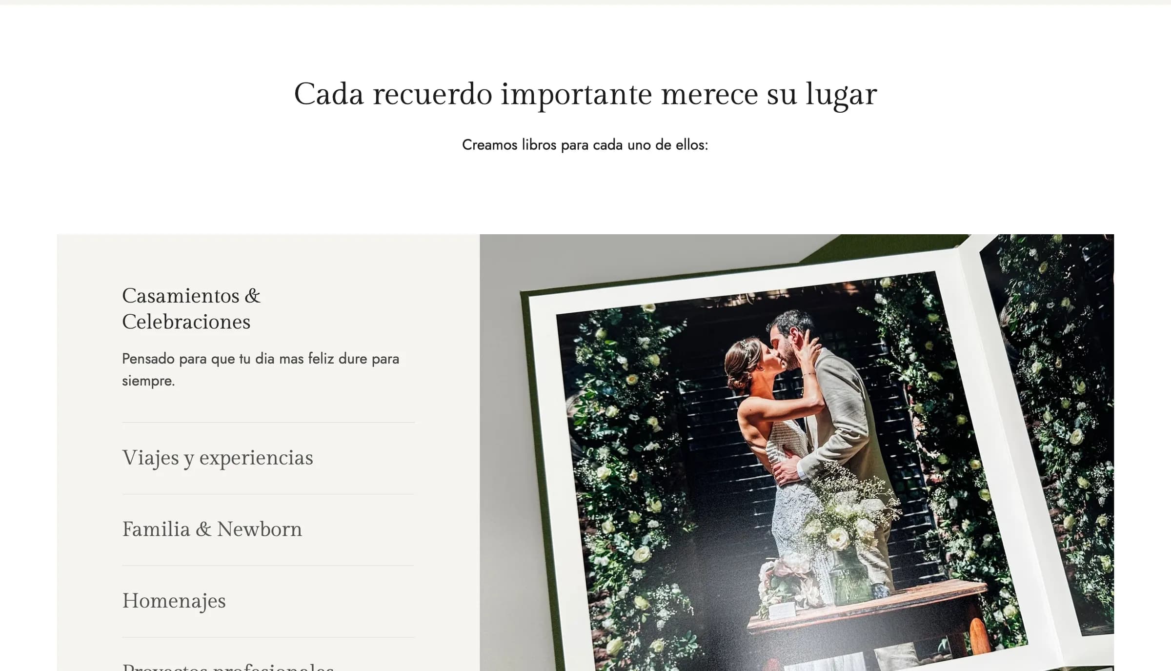 Sección Cada recuerdo importante merece su lugar, con la lista de ocasiones y un fotolibro de casamiento abierto